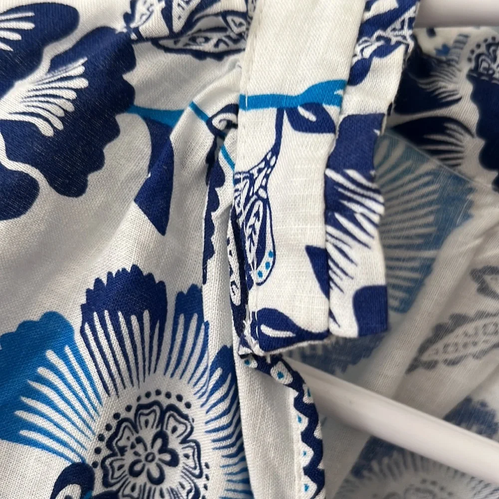 Rachel Zoe Blue and White Floral Top - Picture 4 of 4